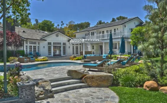 selena gomez house tour
