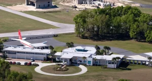 john travolta house address