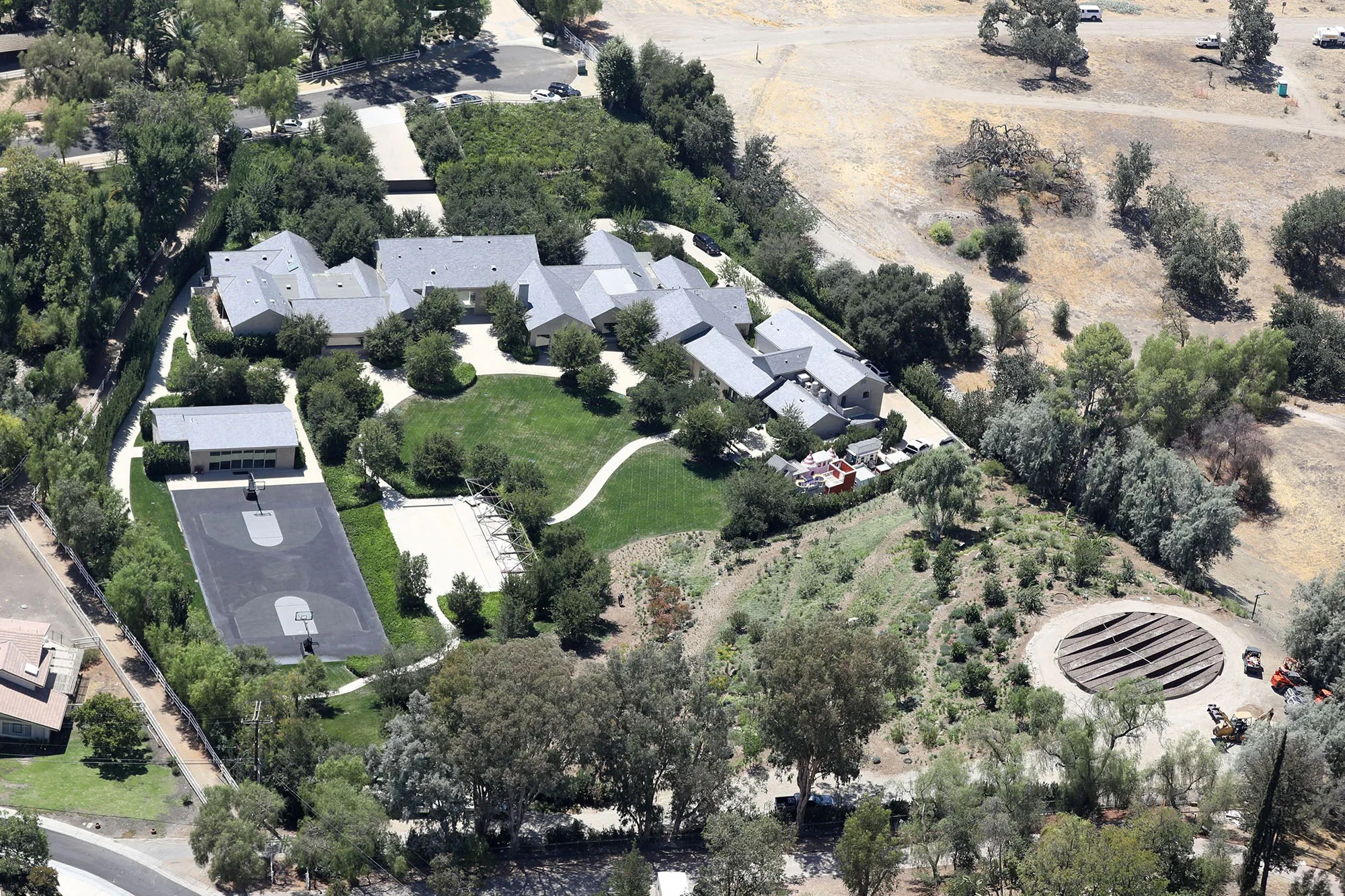 kim kardashian house fire