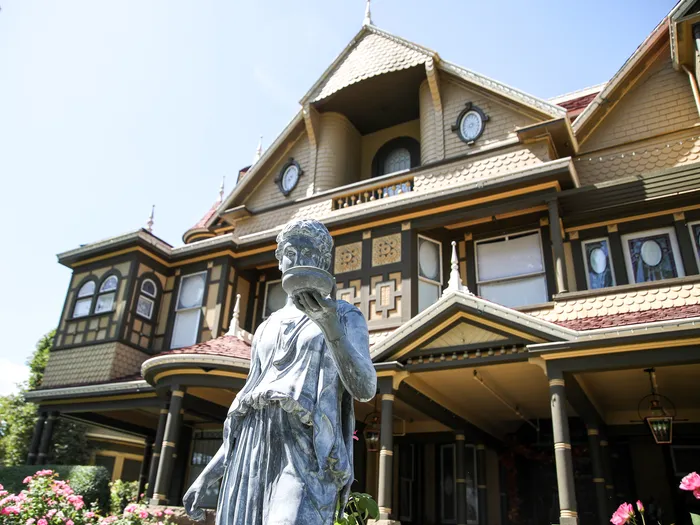 winchester mystery house