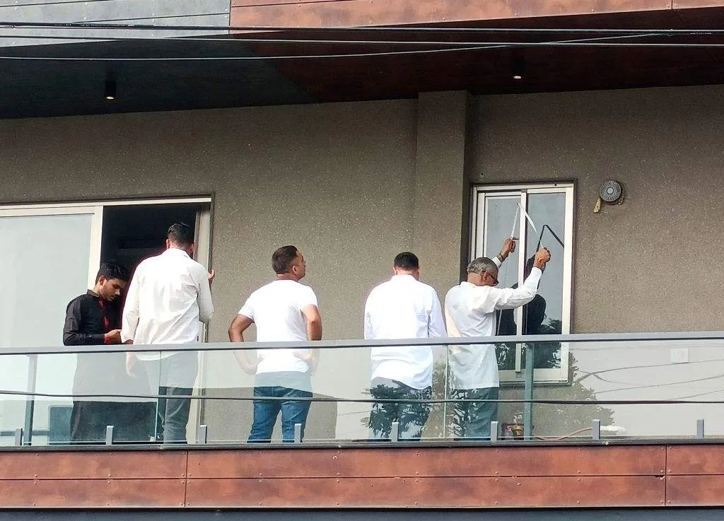 Elvish Yadav House Firing