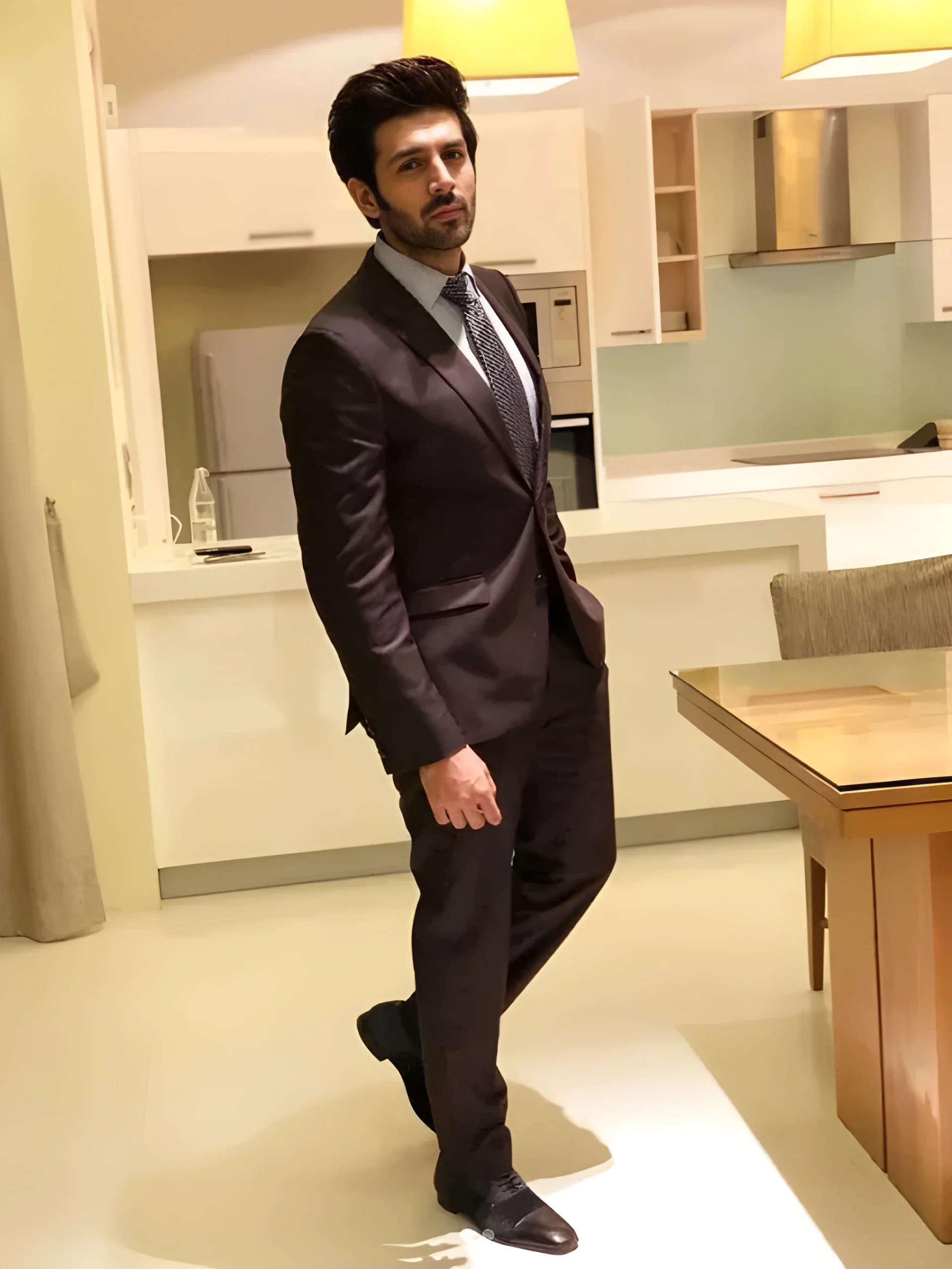 Kartik Aaryan Net Worth