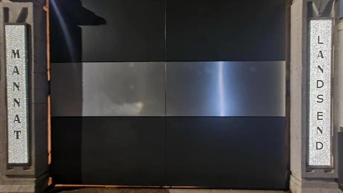 Mannat House Nameplate