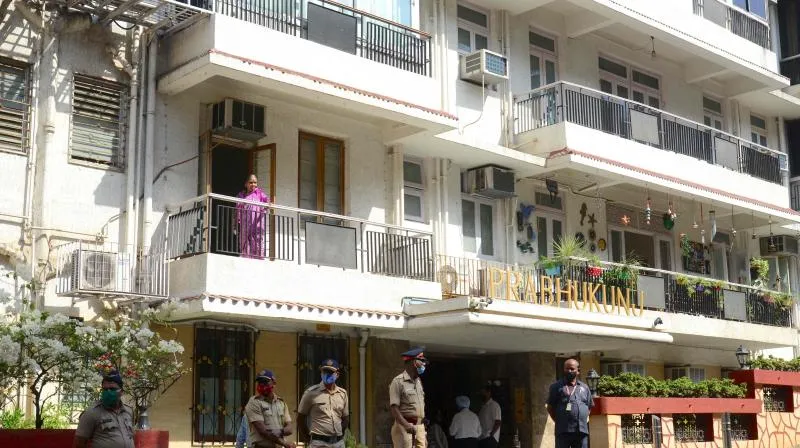 lata mangeshkar house Balcony