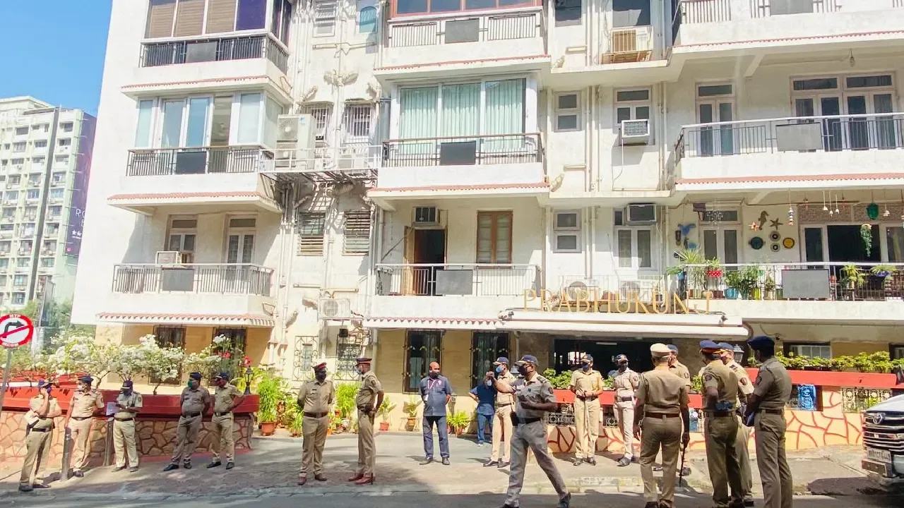 lata mangeshkar house mumbai