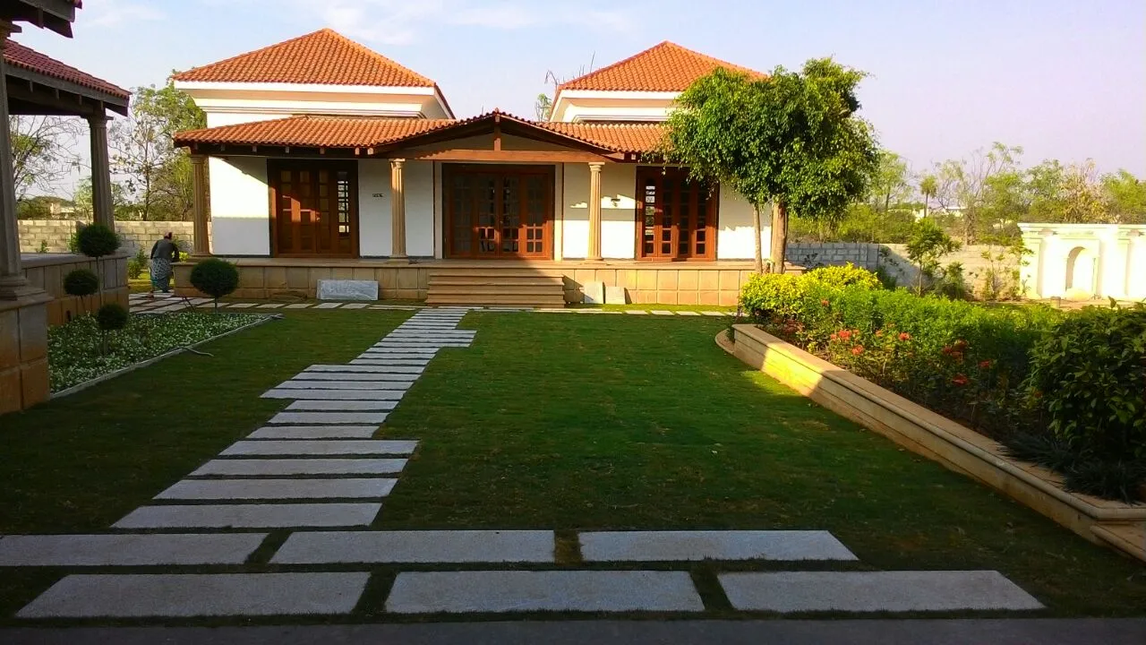 Modern Manduva House