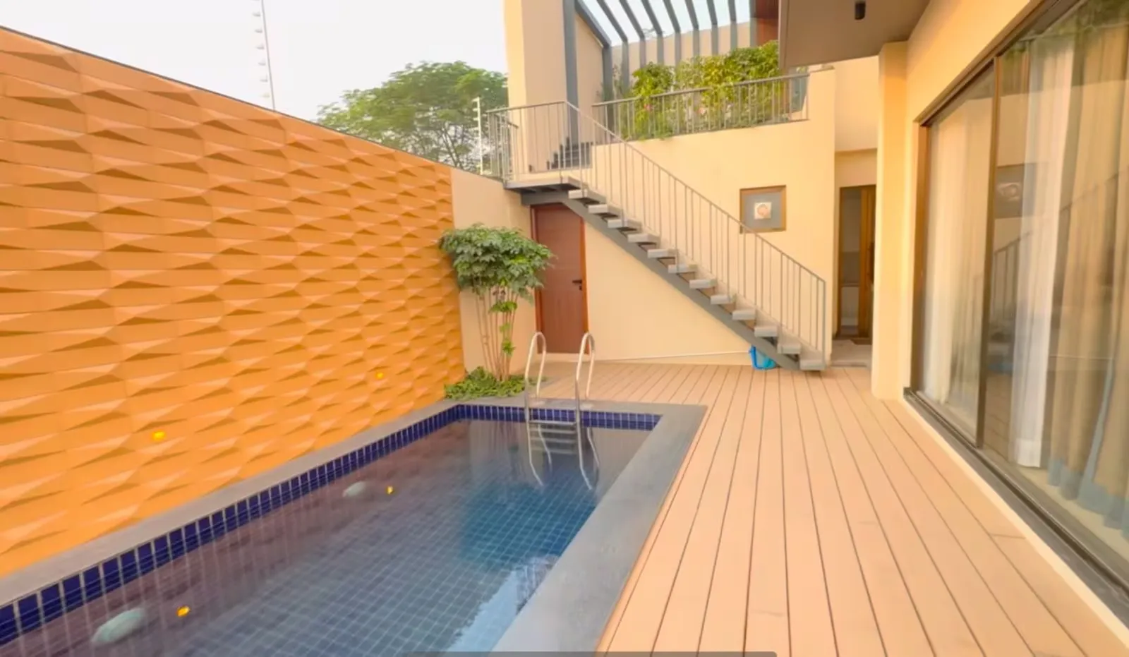 Rinku Singh house pool