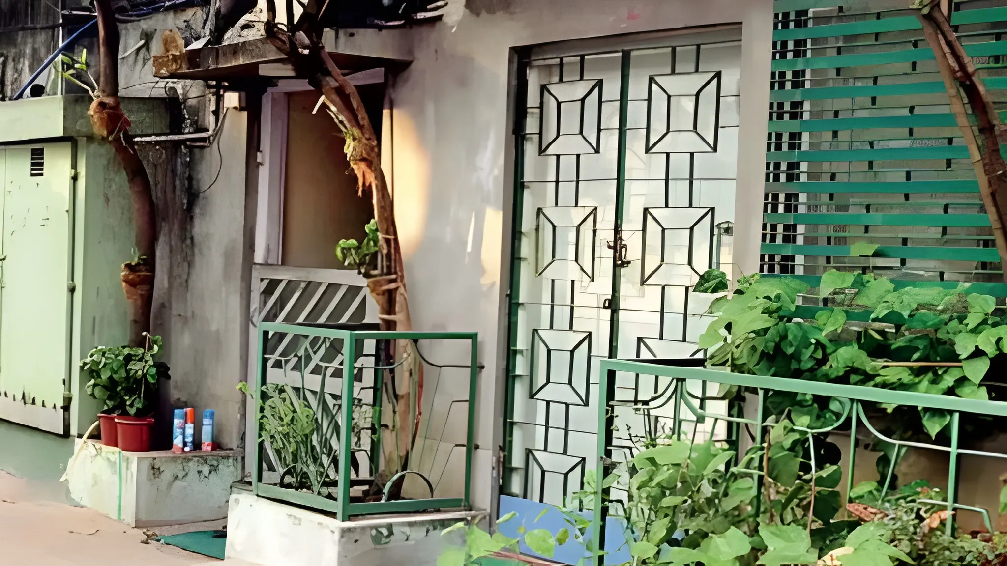 Mamata Banerjee House Architecture