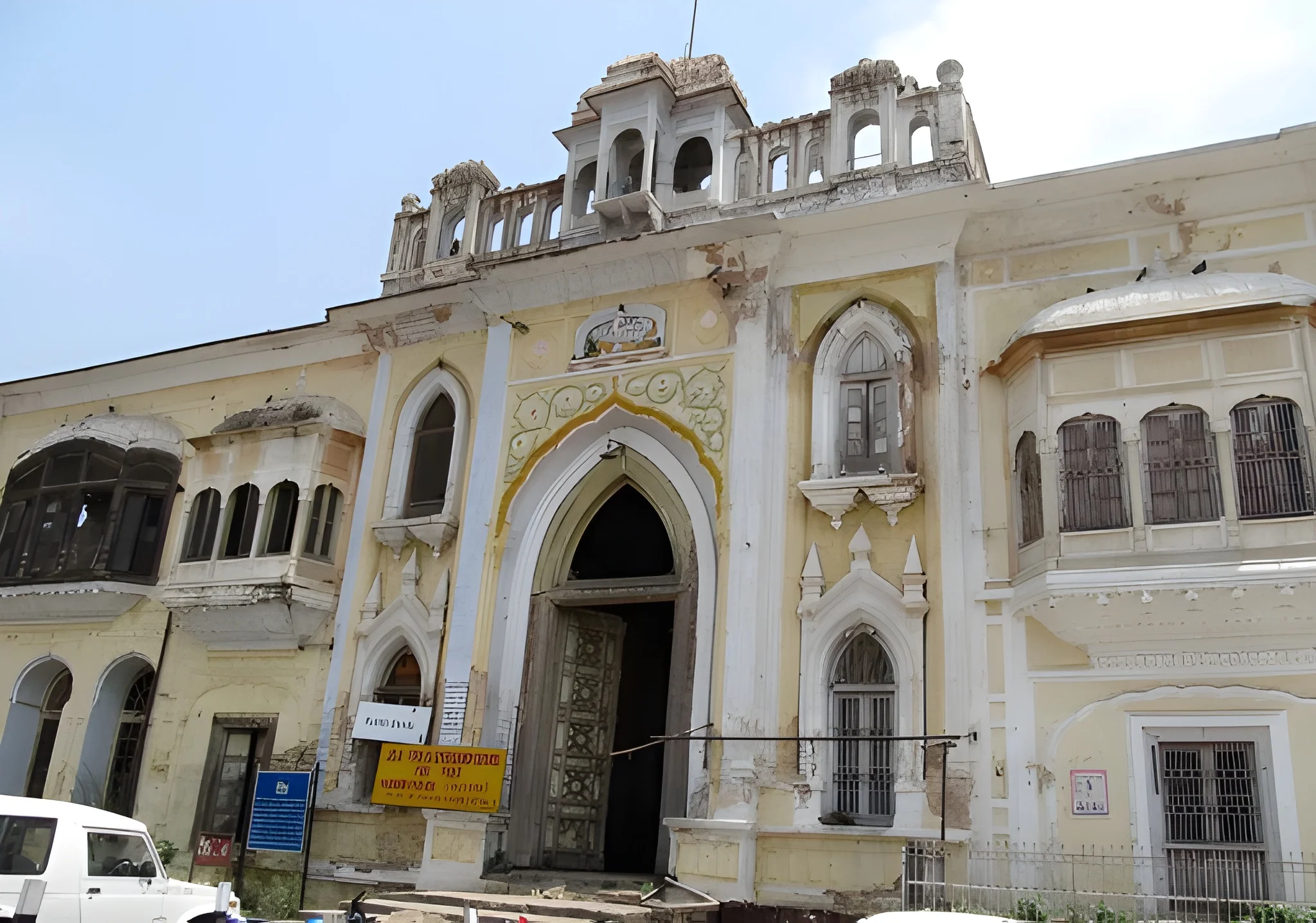 mubarak mandi palace